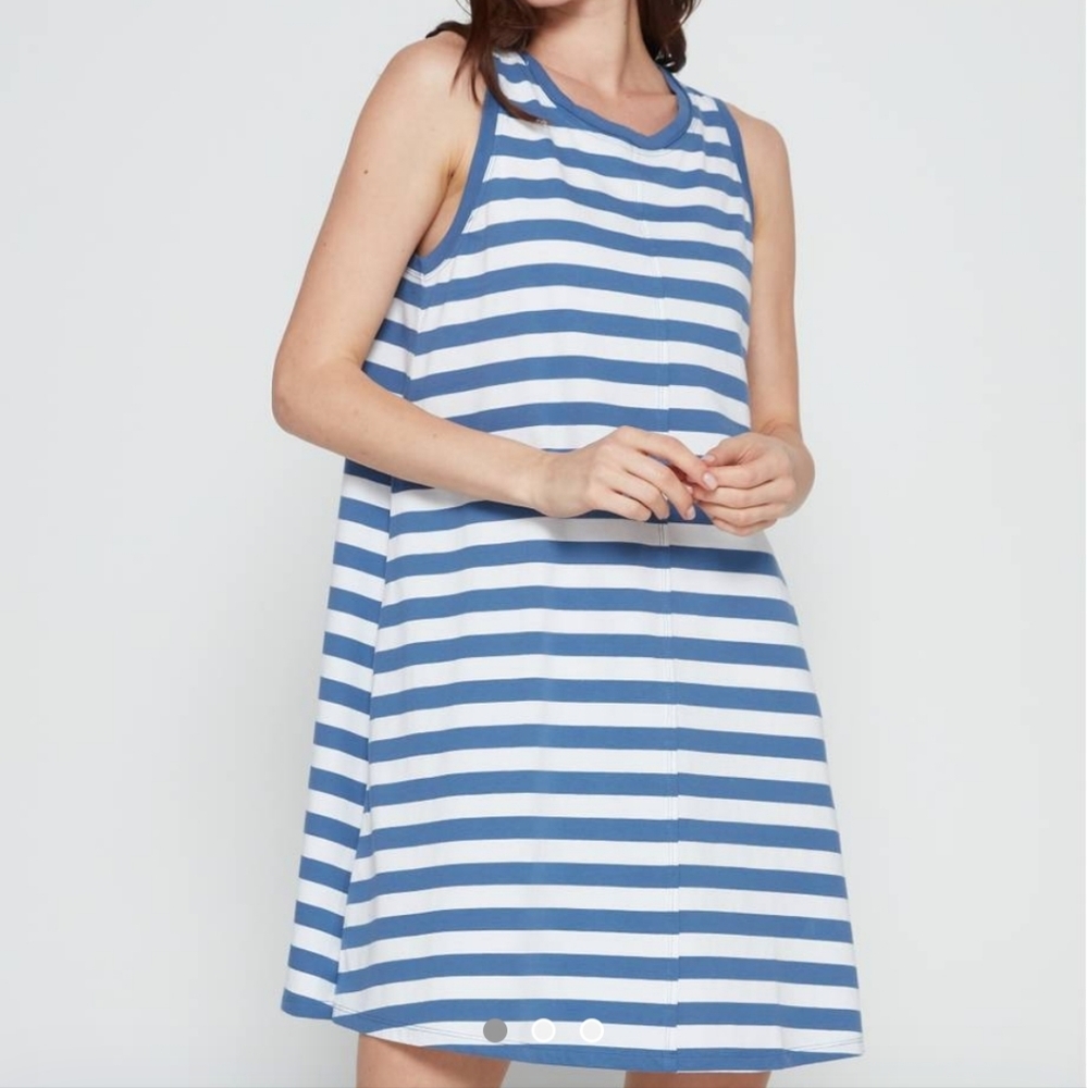 Gap sleeveless swing dress